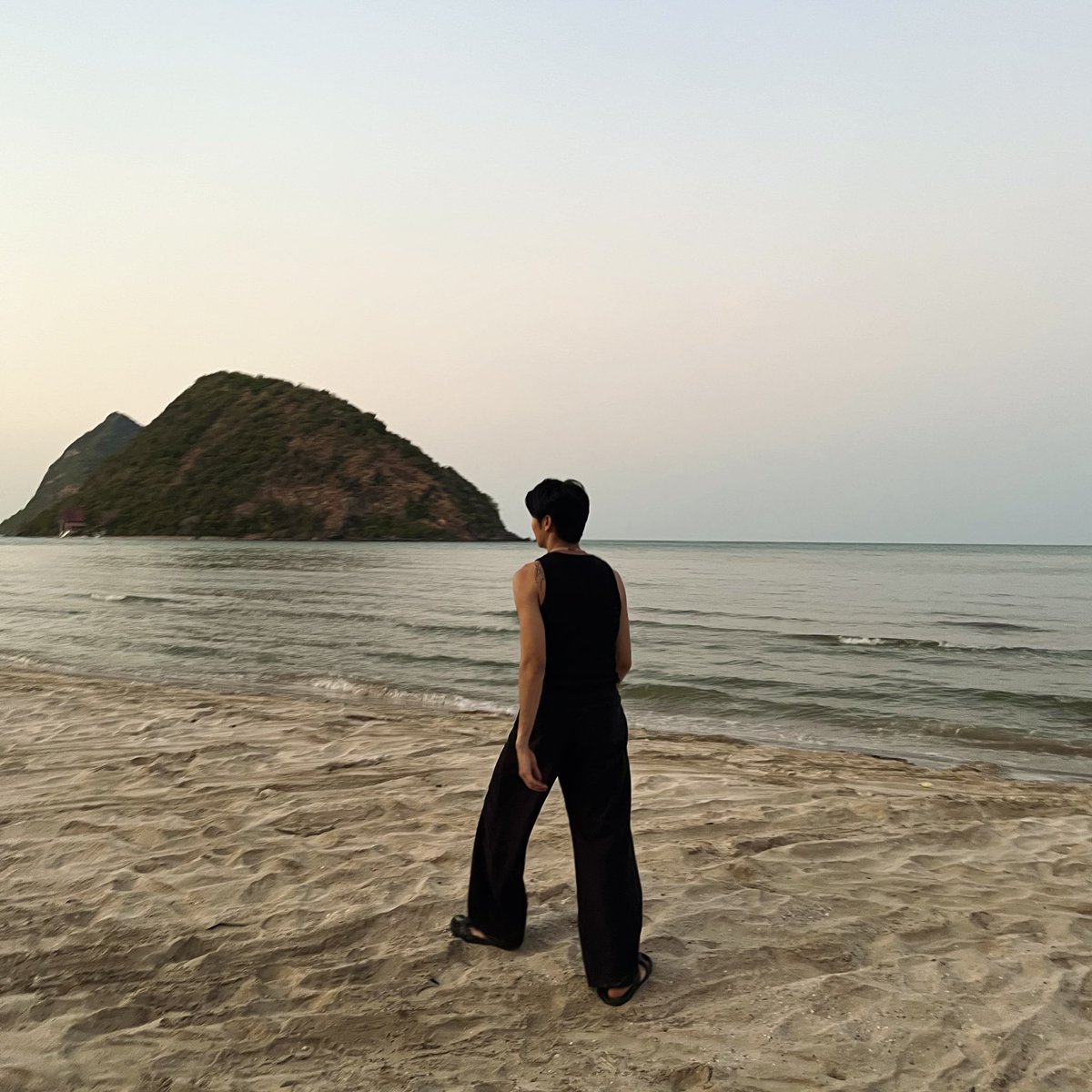 ryuvachirawich's tweet photo. 🌊 https://t.co/X2mktSTvGz