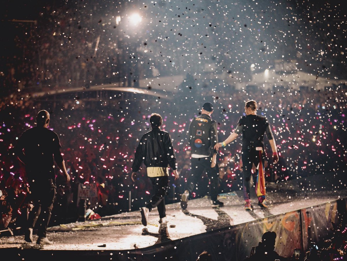 coldplayxtra's tweet photo. #MOTSWT locations teased so far 🌏✨

🇲🇾 Kuala Lumpur, Malaysia
🇮🇩 Jakarta, Indonesia
🇹🇼 Kaohsiung, Taiwan
🇦🇺 Perth, Australia

Official announcement tomorrow ⏳ https://t.co/WXjFgVq5ci