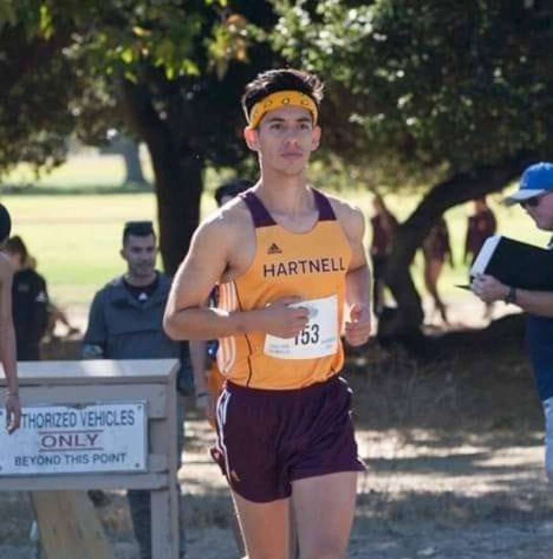 HartnellTF's tweet photo. Congrats to Hartnell distance alum Jesus Avalos (King City) who graduated with B.S. degree in Kinesiology and minor in Athletic Training from the University of Alaska Anchorage. Jesus was the Norcal 10k champion and All-American.
@HartnellAthletc 
@KingCityTrack 
@JohnJDevine https://t.co/QvdmJDfaza