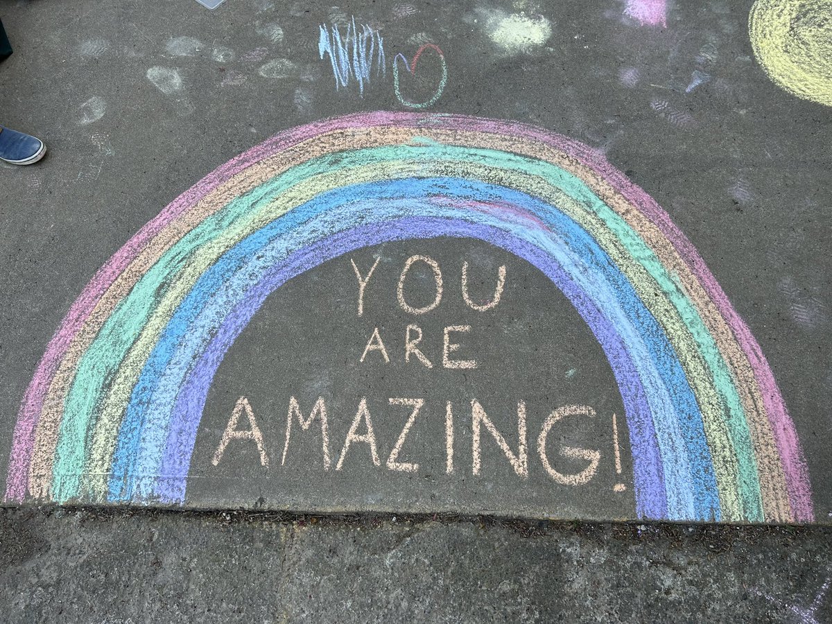 GlencoePta's tweet photo. It’s staff appreciation week and at Glencoe we are ready for a week of thanking and appreciating an amazing staff!! First up, sweet chalk drawings as staff arrived this morning ❤️ @PPSConnect https://t.co/4V5ybsK0kC