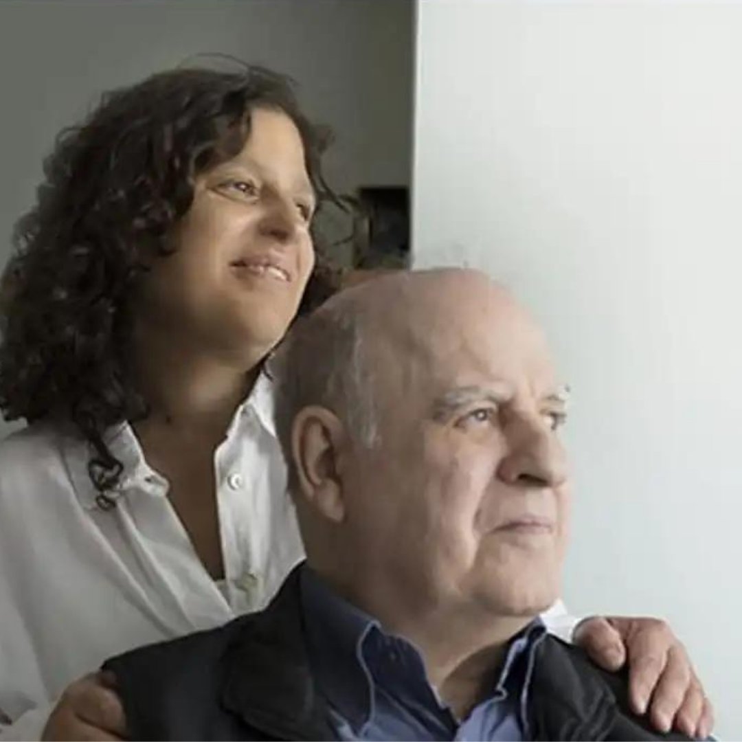 MafaldaDigital's tweet image. Despedimos con profunda tristeza a Julieta Colombo, que desde pequeña fue testigo de la rutina de trabajo y la obra de su tío, Quino. Desde 2020, además, Julieta fue la representante legal de la obra de Quino y responsable de mantener vivo su legado cultural en todo el mundo.