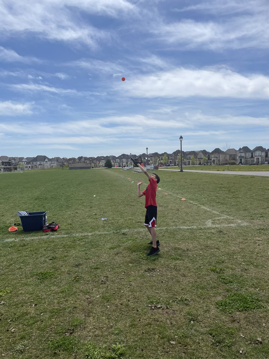DDWAstroJay's tweet photo. Finally some good weather to get going with our baseball skills @ddwhdsb #goastrojays https://t.co/cLPxZs7aZe