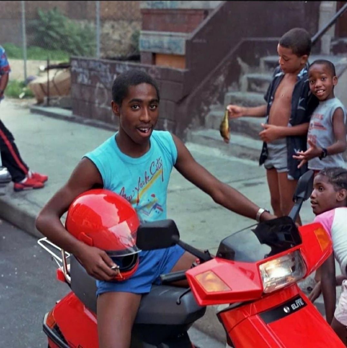 Tupac Shakur. Bronx, 1984. “MC New York”