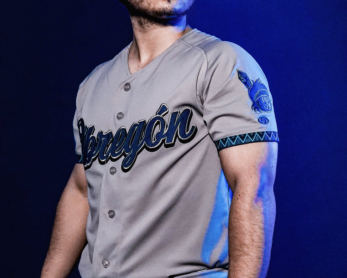 yaquis_oficial's tweet photo. O • B • R • E • G • Ó • N 

¡Por el orgullo de portar a mi ciudad en el pecho! 🫡🔥 #PuroYaquis 🪩

🤌🏼 nuestro primer jersey para la temporada de @liga_arco 2023-2024 https://t.co/bl0iRoeimr