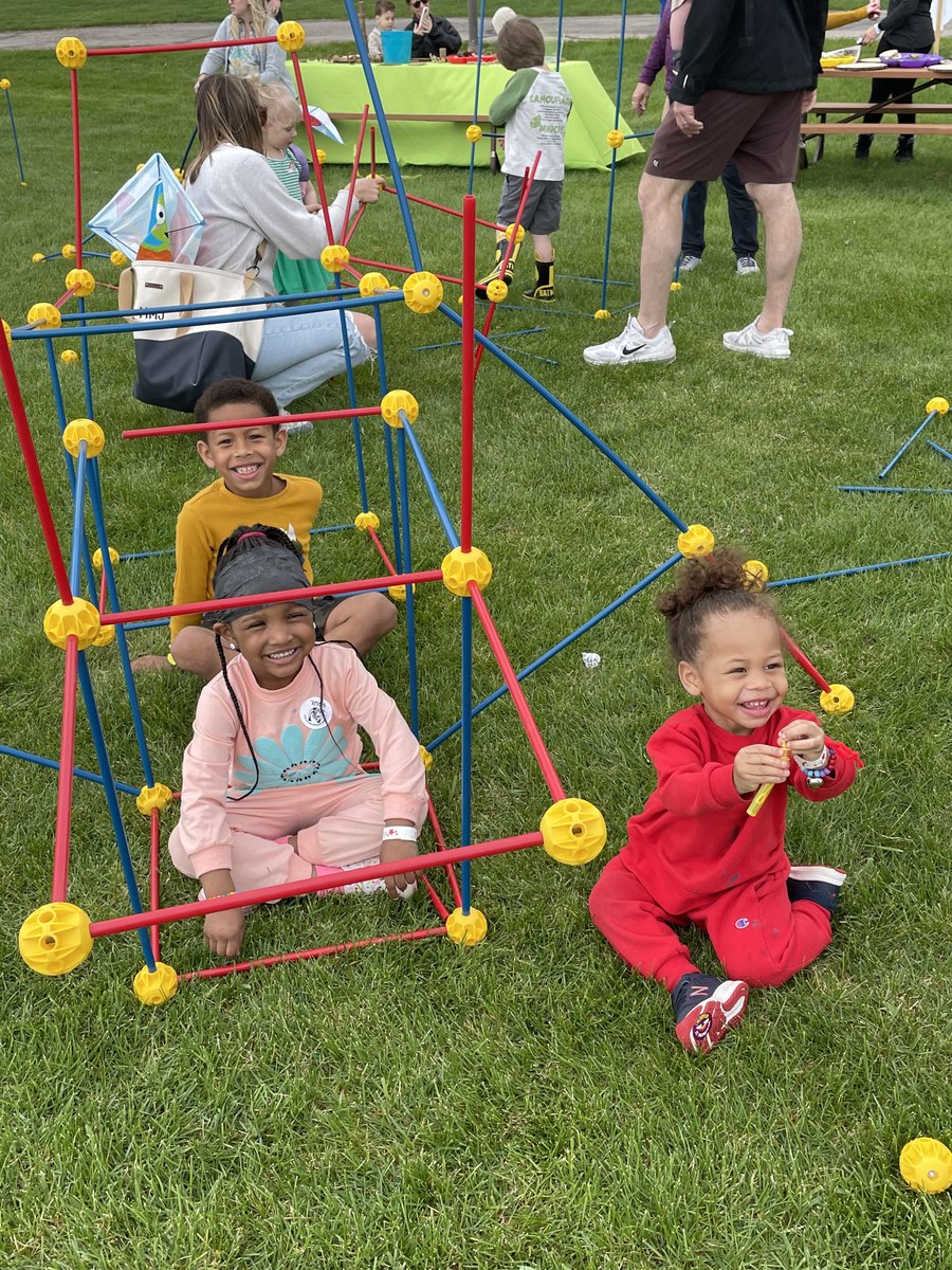 Barrington Area Library tweet media