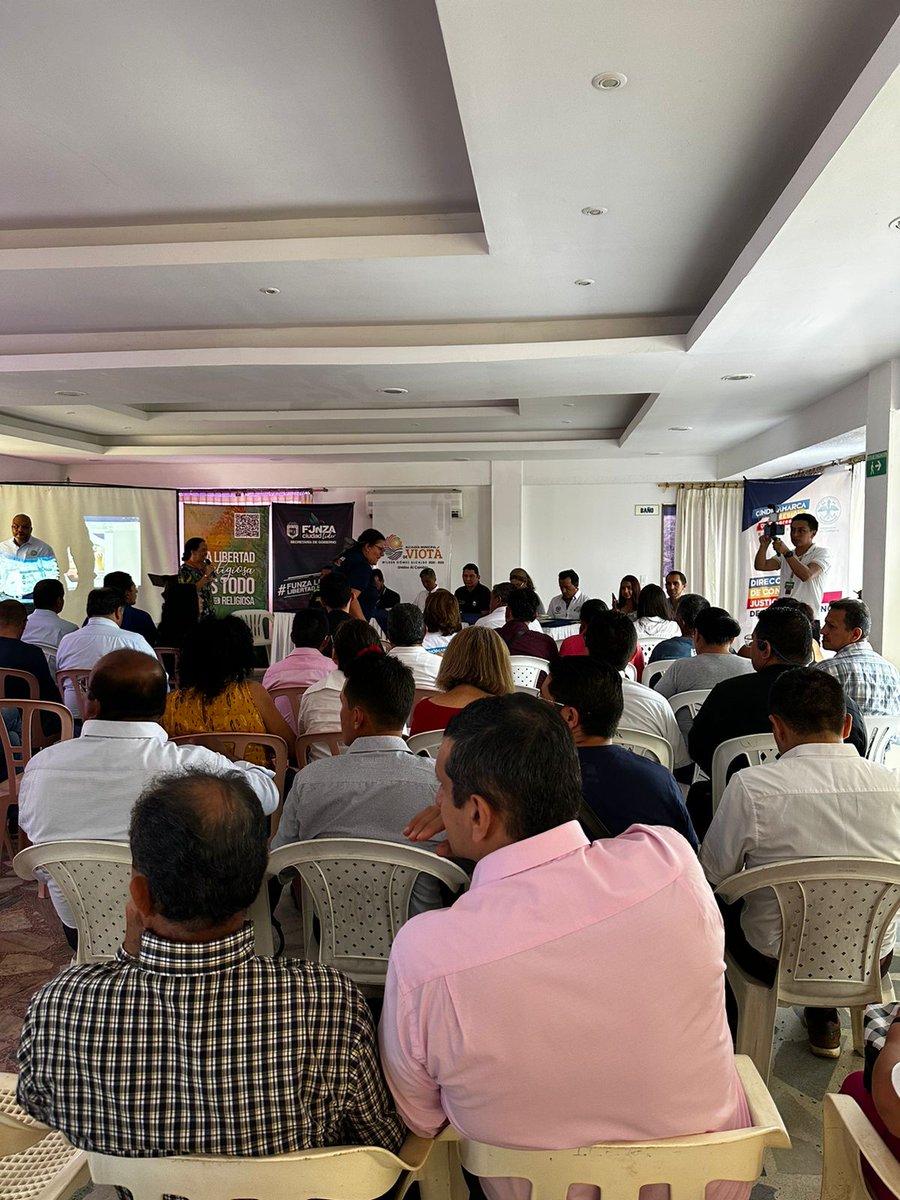 SecGobCundi's tweet photo. En #Viotá la Dirección de Derechos Humanos lideró el primer Encuentro Provincial del Tequendama, para avanzar en la construcción de la Política Pública de Libertad Religiosa, de Cultos y Conciencia del Departamento. #RegiónQueProgresa https://t.co/3bS6EQXFP3