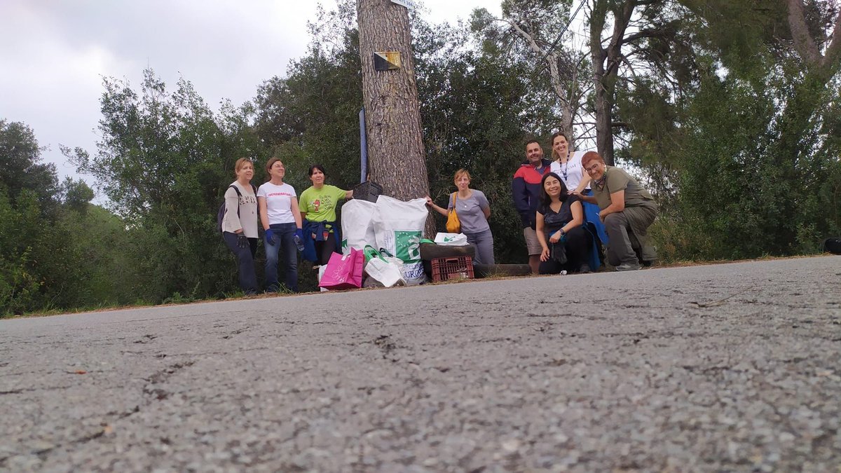 BarrisdeCaldes's tweet photo. Gràcies a Torre Negrell i CECMO! Gran treball per a la neteja dels boscos! https://t.co/BTomu1eWHR