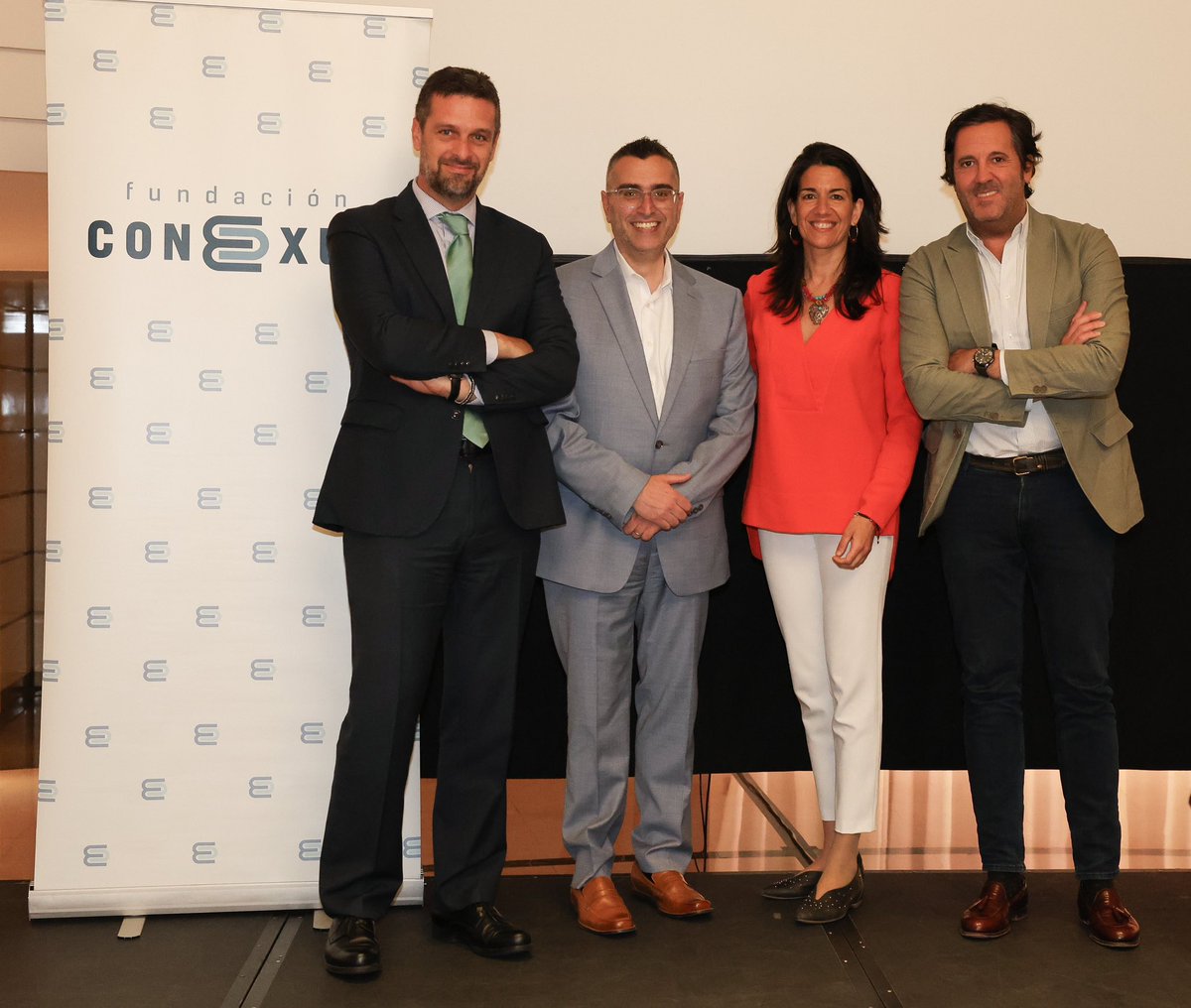 Talking about personal footprint. Thanks <a href="/ValaAfshar/">Vala Afshar</a> for coming to our event <a href="/FConexus/">Fundación Conexus</a>