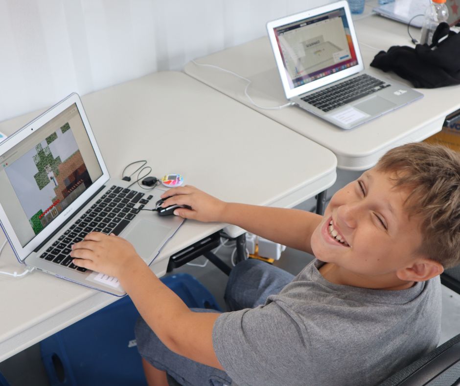 brilliant_labs's tweet image. Expand your creativity after school! Check out our virtual web development after school program! 
Learn more and register here: buff.ly/3La9FSk 
#CanCode #FreeAfterSchoolProgram #webdevelopment