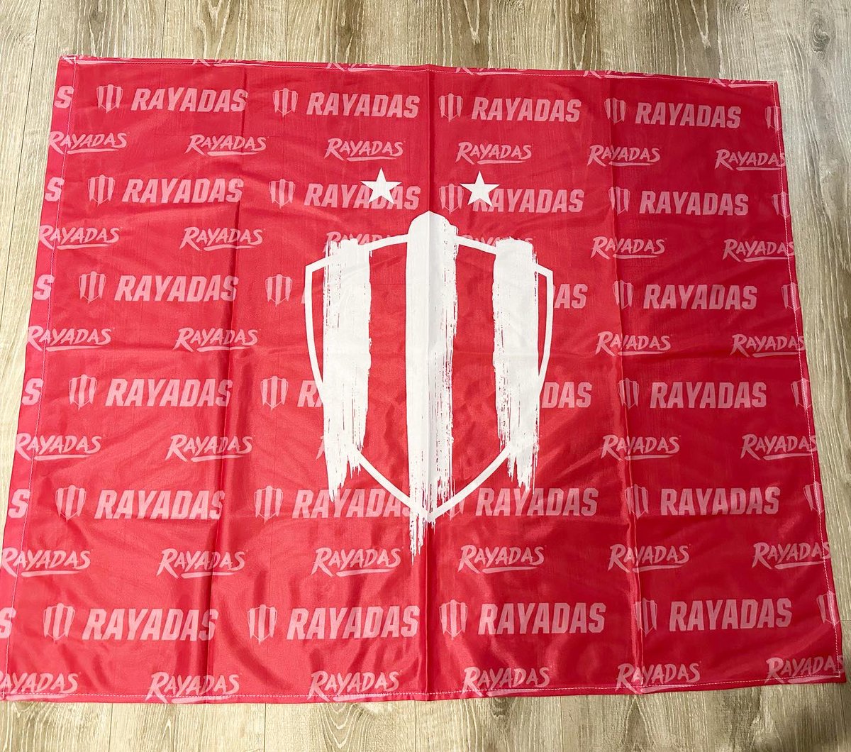 yarairuegas's tweet photo. Tengo estas últimas banderas a $500 pesos cada una.

Medida: 1.00 x 1.60 medida reglamentaria del club.

Con tipo de tela de mucha calidad. Como las que se venden en la tienda del estadio, pero estas son más grandes.

Aprovechen, son las últimas con esta medida. https://t.co/4gcLe6yMag