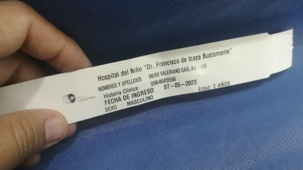 PuebloMontubioE's tweet image. Sres. @Salud_Ec @PepeRuales Atención por favor niño de 2 años de edad fué atacado por un perro y llevado al @HospitalFIB a las 20:00 horas y aún no lo intervienen quirugicamente, sólo le han puesto una gasa y para el dolor. 

#AtencionSalud
