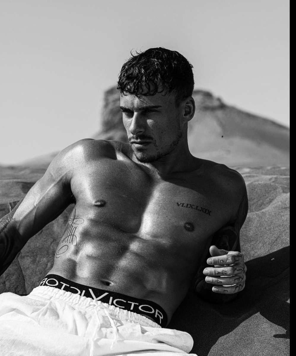 Lucas (@mattiahouvet) on Twitter photo 