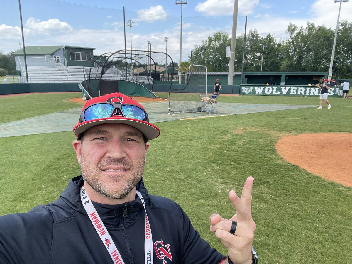 Appreciate @LowmanKeith @CoachSibert and @WoodlandHighSC for allowing the Cards to stop in for some pregame BP on the way to Summerville. Brought back many memories for me returning to The Wood. Where it all started. #GreatPlace #GreatPeople