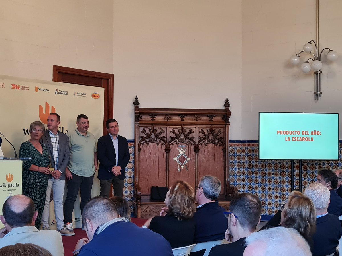 comoju's tweet photo. PREMIOS ESPECIALES 2023 #Wikipaella
* Especial cocinera: Josefa Navarro (rest. Paco Gandia)
* Premio a la Innovación: El Paeller 
* Premio Institución: Departamento Arroz IVIA
* Premio producto: La Escarola
#LExquisitMediterrani #DeliciousValencia https://t.co/rj9kAKmARt