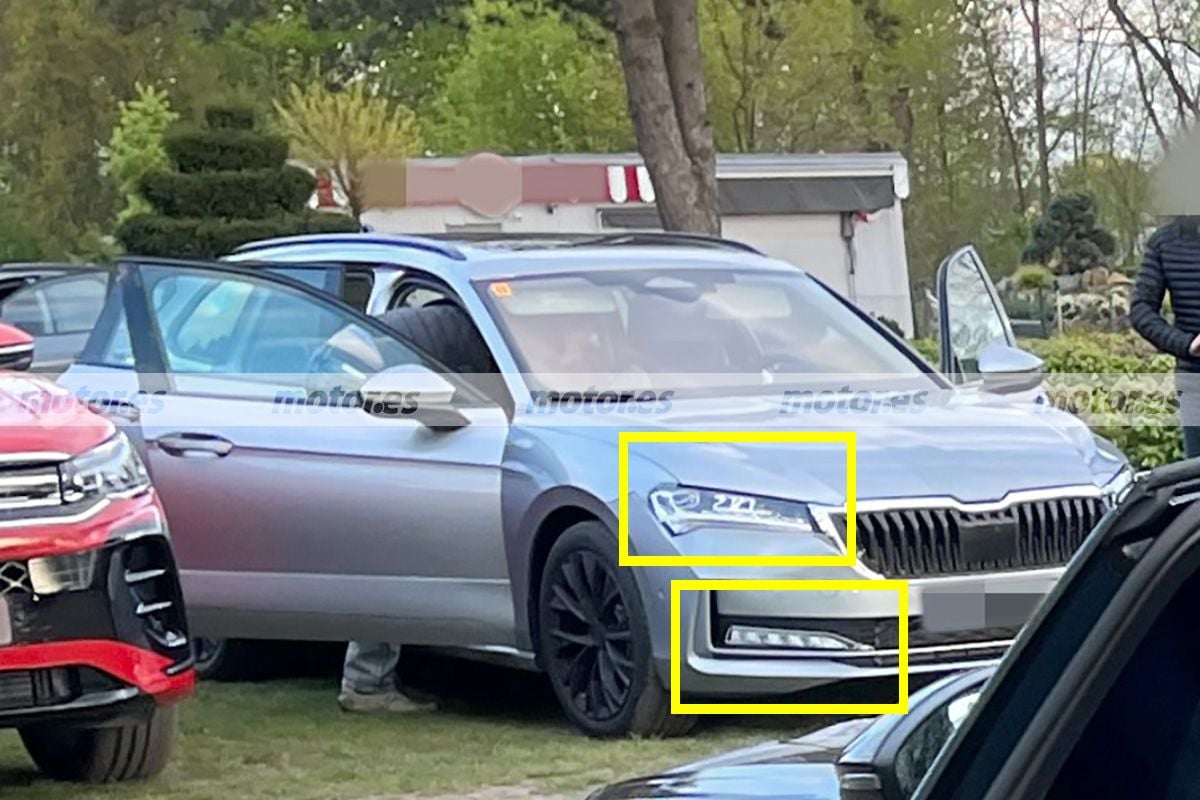 motorpuntoes's tweet photo. #Coches | El nuevo Skoda Superb Combi 2023 se revela en una interesante foto espía, el familiar checo cazado al desnudo
https://t.co/zrspbCa5KA
#Familiares #PHEV @Skoda_es #Skoda #SuperbCombi #SkodaSuperb #FotosEspía #Spyshots https://t.co/5AkJlFOSsd