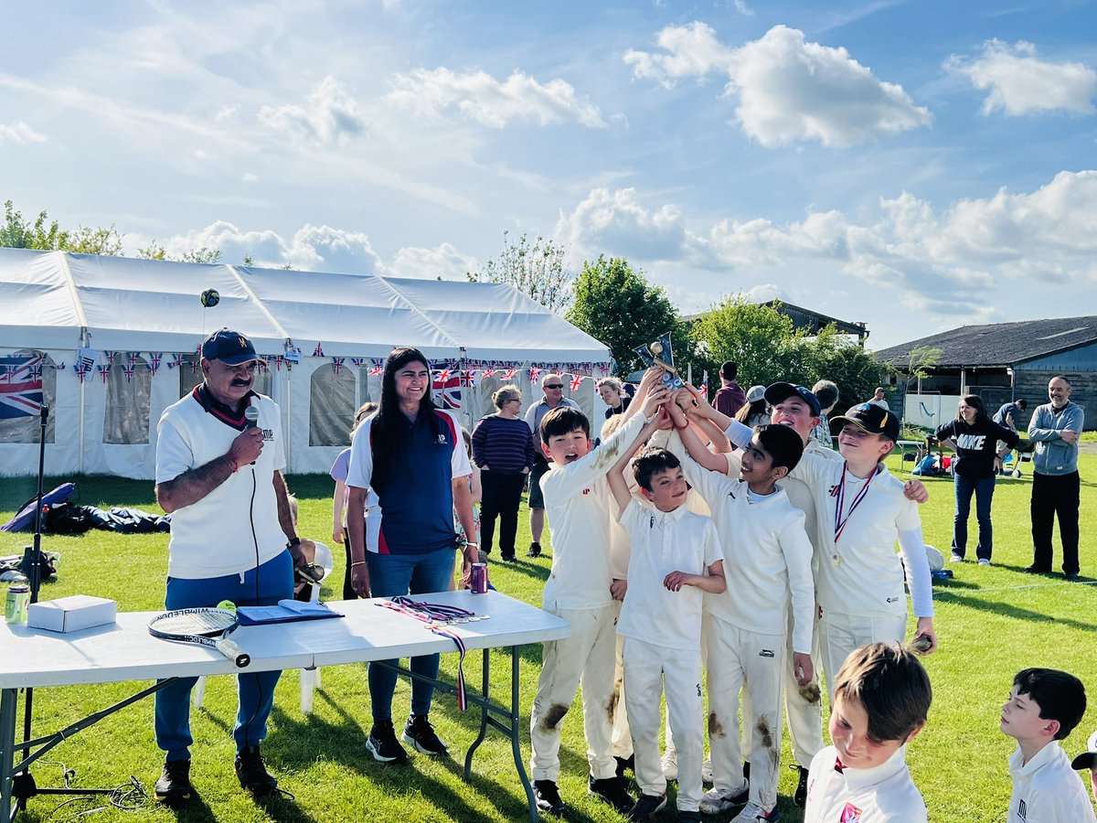 MP_Academy22's tweet photo. Our King Charles Coronation cup was a great success and was a fantastic community event, especially thanks to our volunteers who helped with the organising of the BBQ, Umpiring, scoring and we would also like to thank AutoRoller, our sponsor. @auto_roller https://t.co/LYFhcMogti
