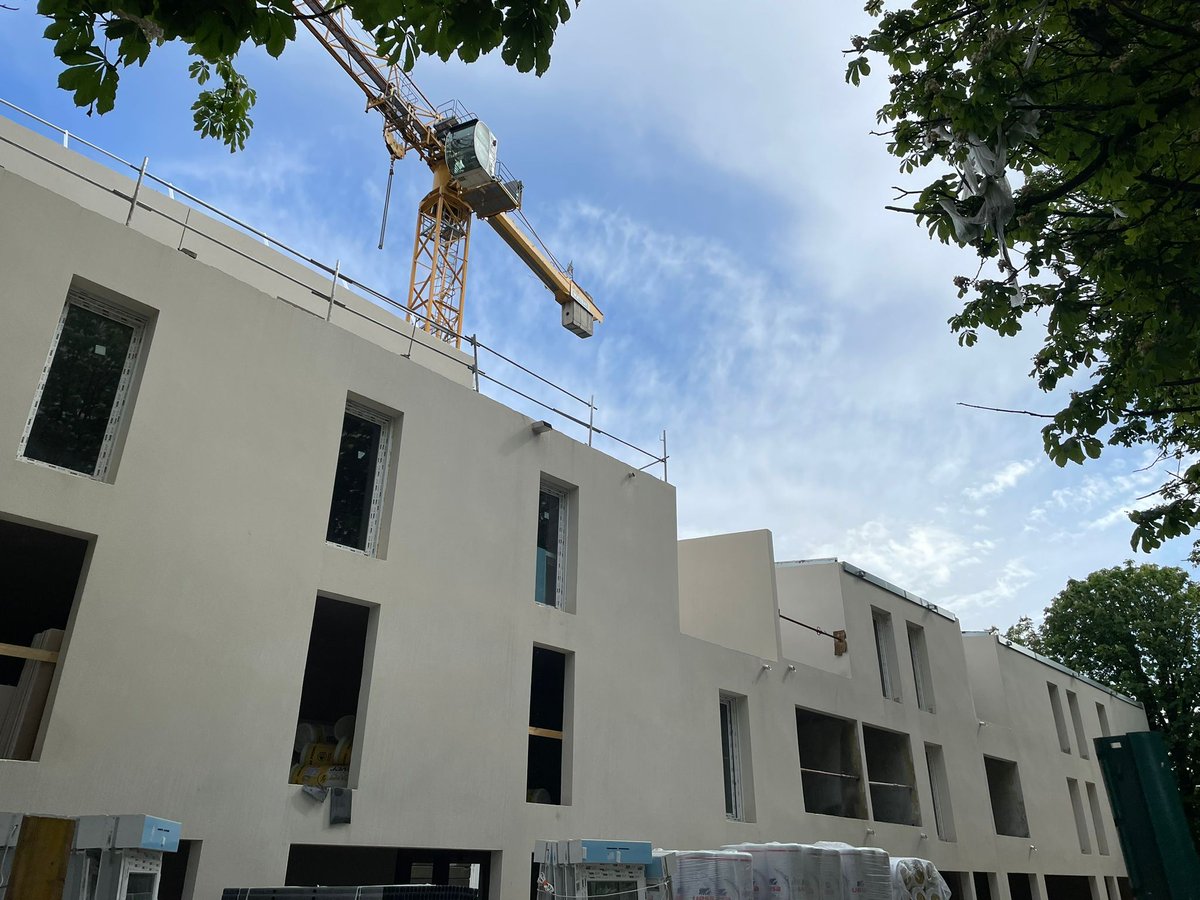 msgchoisy's tweet image. En mai, fais ce qu'il te plaît ! 🏗️ Les travaux avancent paisiblement sur le chantier de la future #MaisonDeSantéGondoles ! 👇

💻 Suivre les travaux : maisondesantegondoles.com/suivitravaux

#MaisonDeSanté #MSP #Gondoles #Médecine #AccèsAuxSoins #Soins #Santé #ChoisyLeRoi #IDF