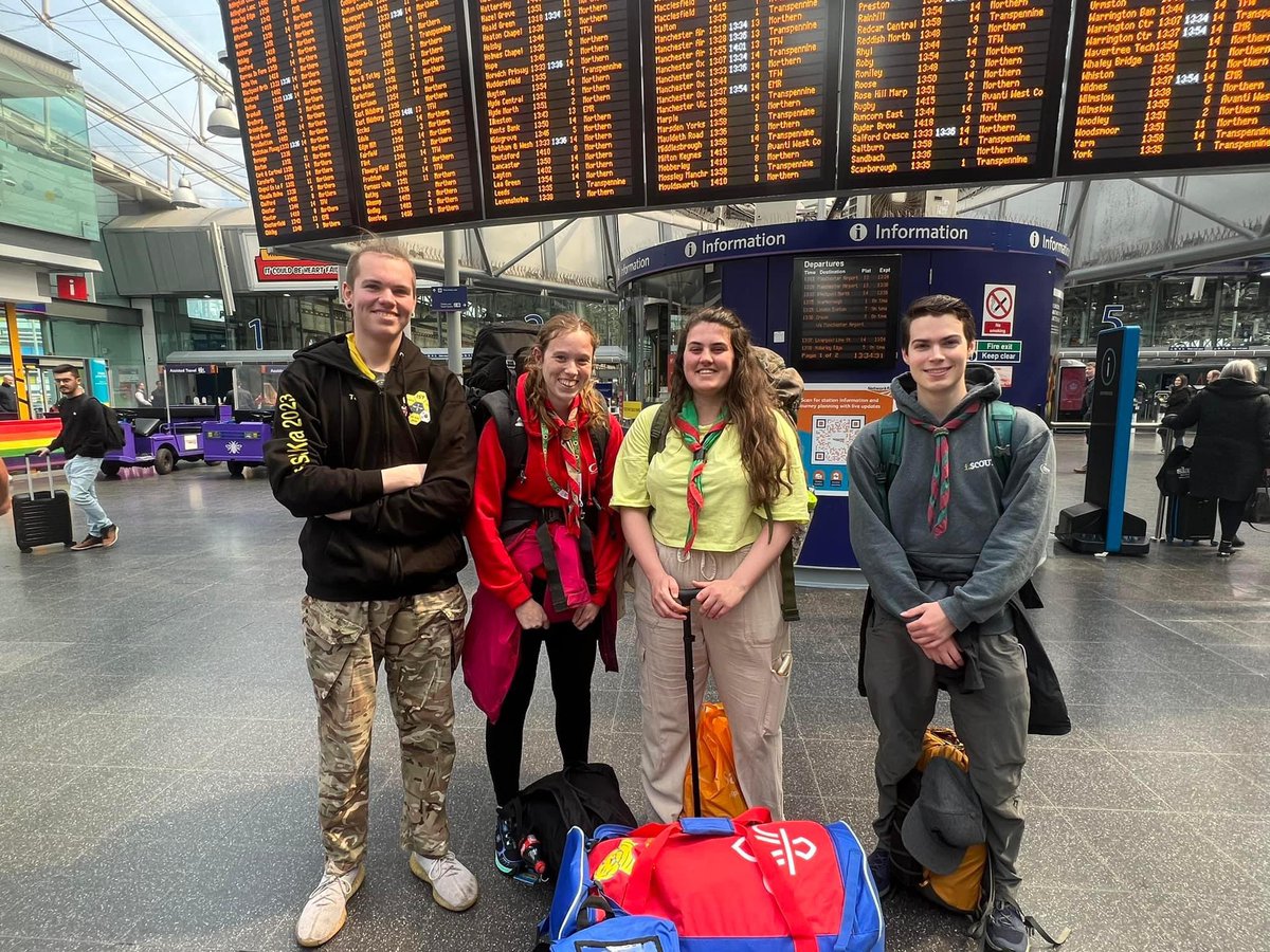 This weekend volunteers and young people represented our County in London, Windsor and Manchester at events to mark the coronation of Their Majesties King Charles III and Queen Camilla. We’re very proud! 👑 #Coronation #Scout
