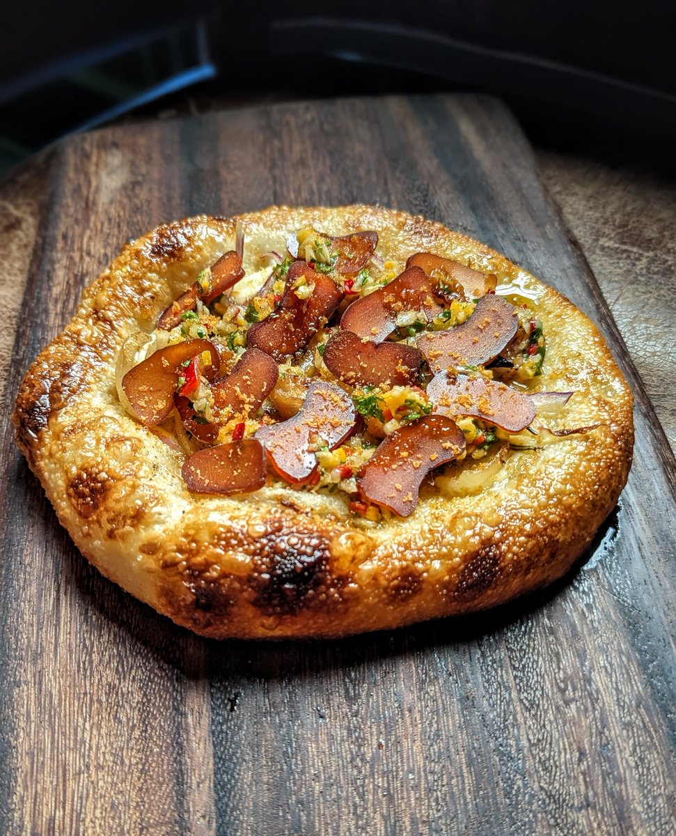 aocla's tweet photo. focaccia with bottarga, red onion, cippolinis, calabrian chili &amp; meyer lemon #aoc #aocla #aocwinebar #bottarga #cippolinis #focaccia

https://t.co/YfVrgB1T5q https://t.co/Wj0gHtmrTq
