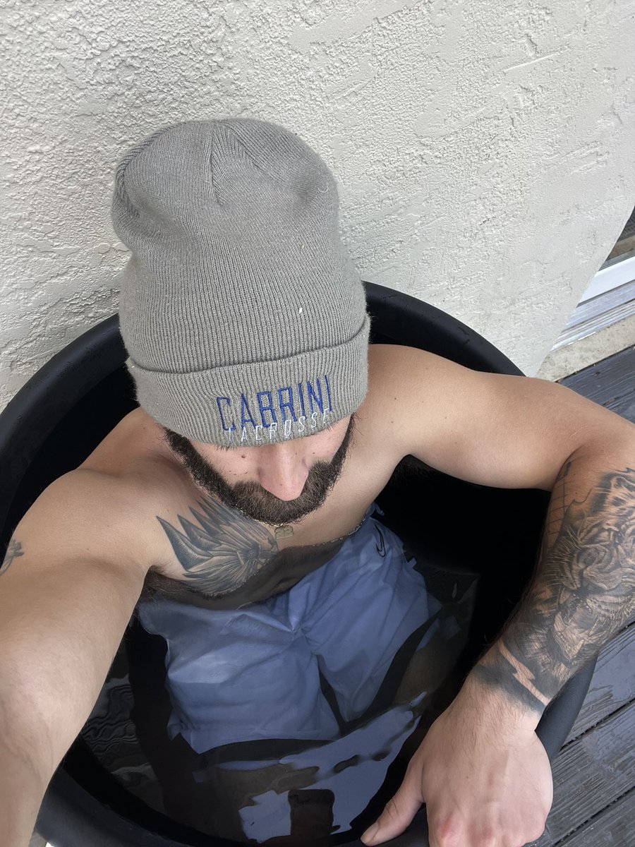 Going cold tub for the next 30 days in the morning &amp; afternoon !! 🧘🏻‍♂️⚡️