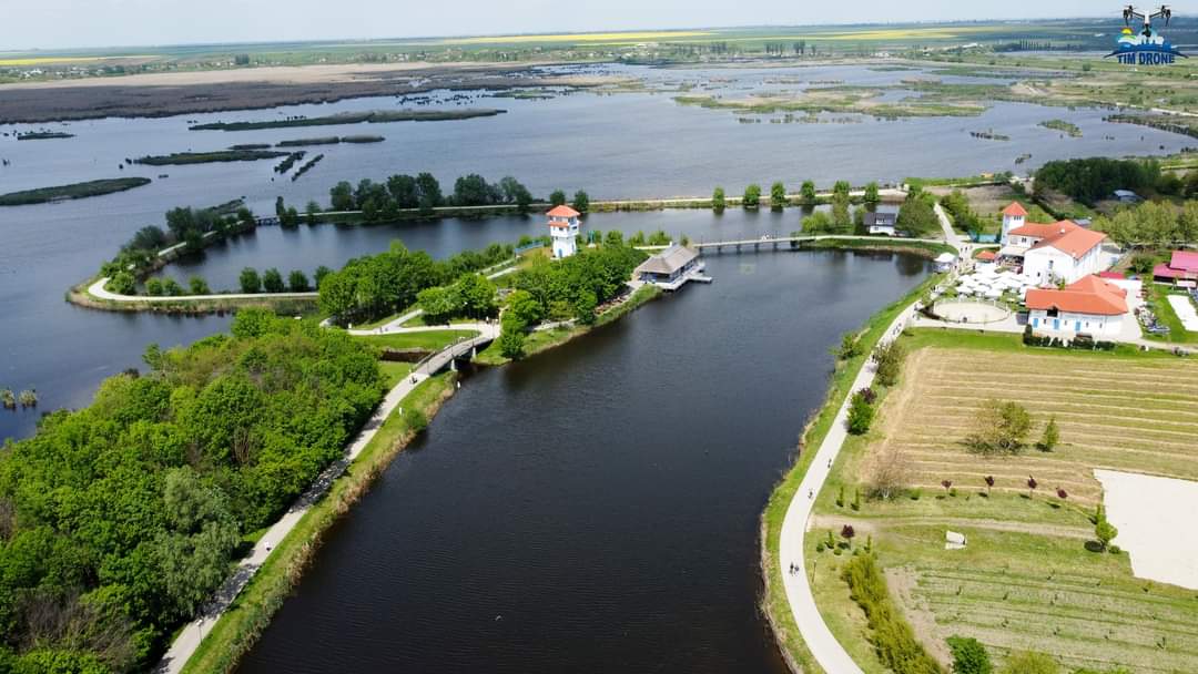 Travel_2Romania's tweet photo. Comuna și Parcul natural #Comana #Giurgiu Prima informatie certa a locului o avem din 1462 si se refera la " balta Comana", mentiune inscrisa intr-un act oficial de la Vlad-Tepes.
📸Pentea Elena Valentina
#DiscoverRomania https://t.co/HsYDVs3avY