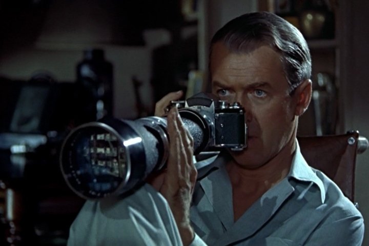 One Actor - Two Films (one BnW, one colour).
Drop your picks #FilmTwitter 📽️🎬
#QuirkyFilmQuestion 🤔

#JamesStewart
⚫️⚪️  #ItsAWonderfulLife (1946)
🔴🔵 #RearWindow (1954)