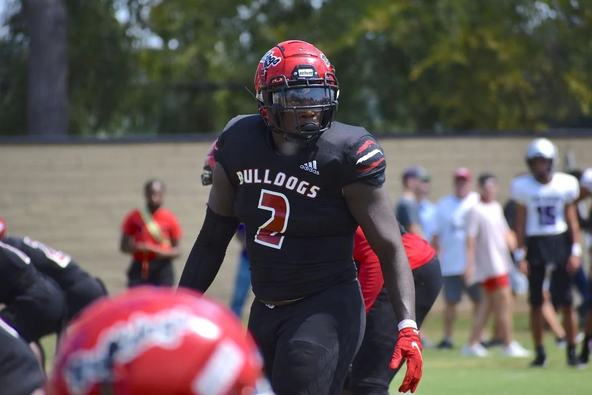 JUCOFFrenzy's tweet photo. Georgia Military College JUCO, located in Milledgeville, GA, is seeking an Offensive Position Coach, someone who can work with the TE’s or RB’s. please email a resume and references to lready@gmc.edu. https://t.co/FM7EFvspuS