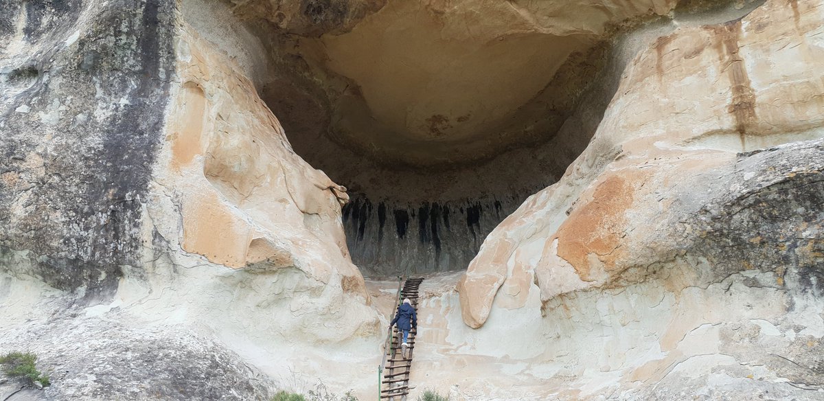 ChatzLilly's tweet photo. Come travel with me. #caves #LifeIsBeautiful https://t.co/OeKX8VRUM8