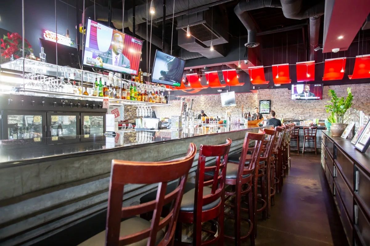 THESushiGarden's tweet photo. Escape your everyday in Tucson and step into our warm and inviting atmosphere. Whether you're joining us for a casual lunch, a family dinner, or a special occasion, we'll make sure you feel right at home. https://t.co/fMOeuvFgmM