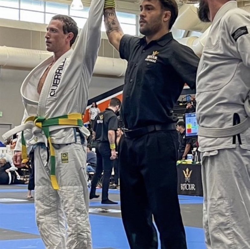SameFr3quency's tweet photo. Mark Zuckerberg places 1st in his first ever BJJ Competition https://t.co/kzze25BC5G