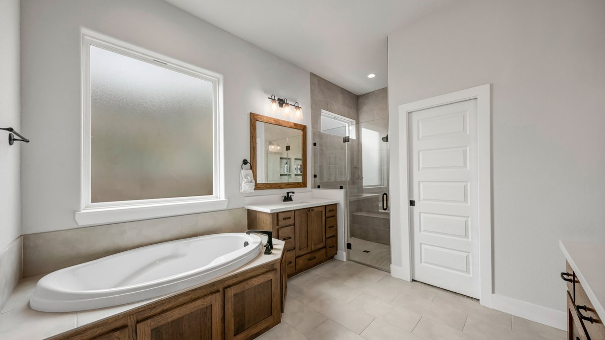 Just Listed!
Residential Listing
1925 Cottonwood Terrace Ct
College Station, TX
4 bed, 2.5 bath
2,476 sq ft
List Price: $579,900.00

Quick Link: bit.ly/3M92I4