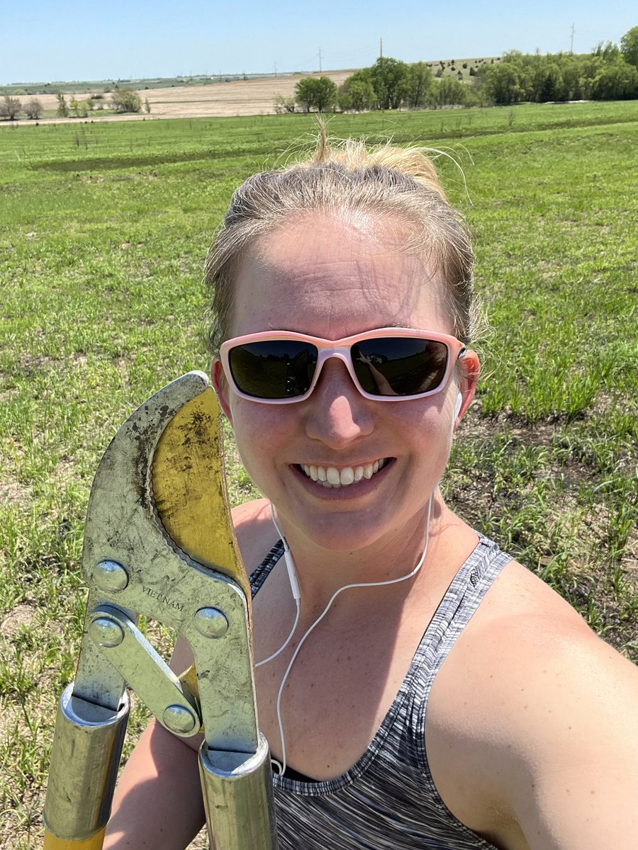 teach_ks's tweet photo. Everything a personal day in May should be! Little work, lotta play! https://t.co/vKTkJLX9Uj