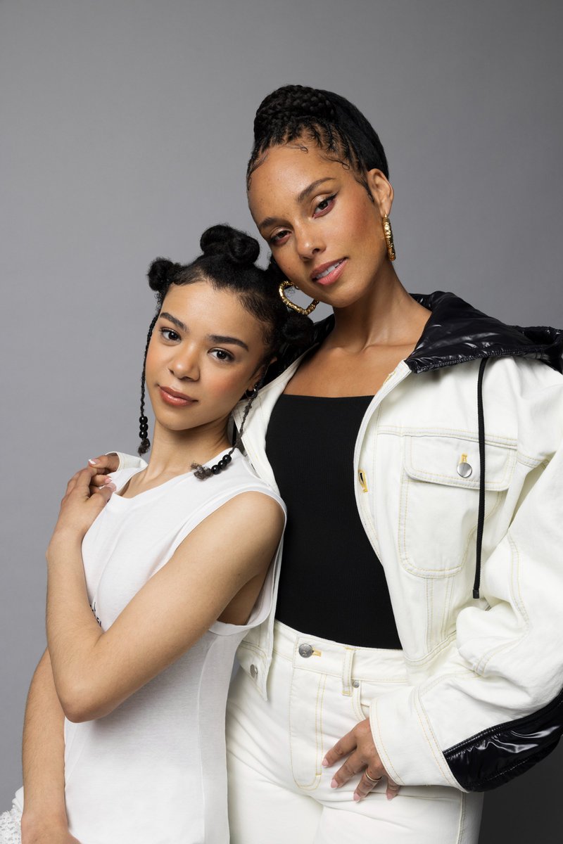 The royalty in this photo is not to be understated.