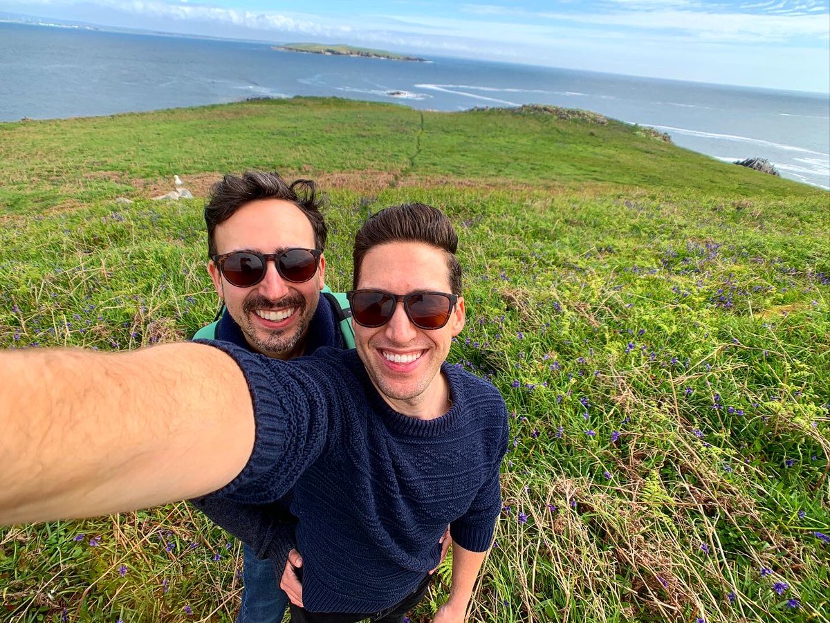 LukeandTylerTr1's tweet photo. Our visit to the Saltee Islands was amazing! And can you say PUFFINS?! #travel #travelbloggers #ireland #gaycouple #wildlifephotography #puffins #birdphotography #hiking #nature https://t.co/NuWFH4ucYv