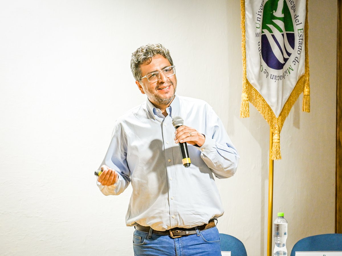 Un foro sobre "El ciclo productivo del agave de la Región", en el Auditorio "Juan Manuel Gutiérrez Vázquez" de la <a href="/ucemich_edu/">Universidad de la Ciénega del Estado de Michoacán</a>.