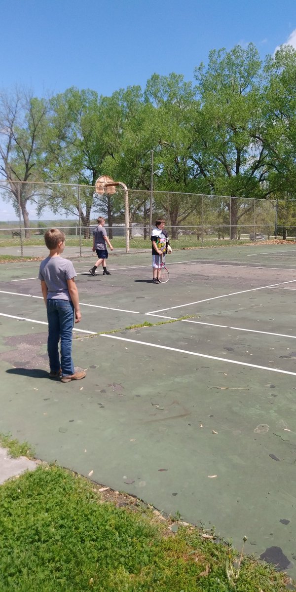 Picnic in the park with the Principals was a hit! What a great incentive to do well on the MAP test.