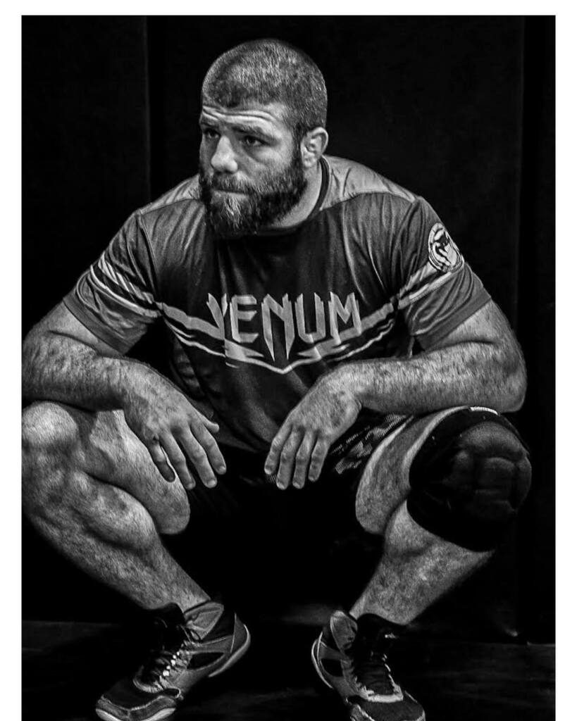eliaronov's tweet photo. Eyes on the prize @ufc 🎯🏆🔝 https://t.co/6FDeq0v6pe