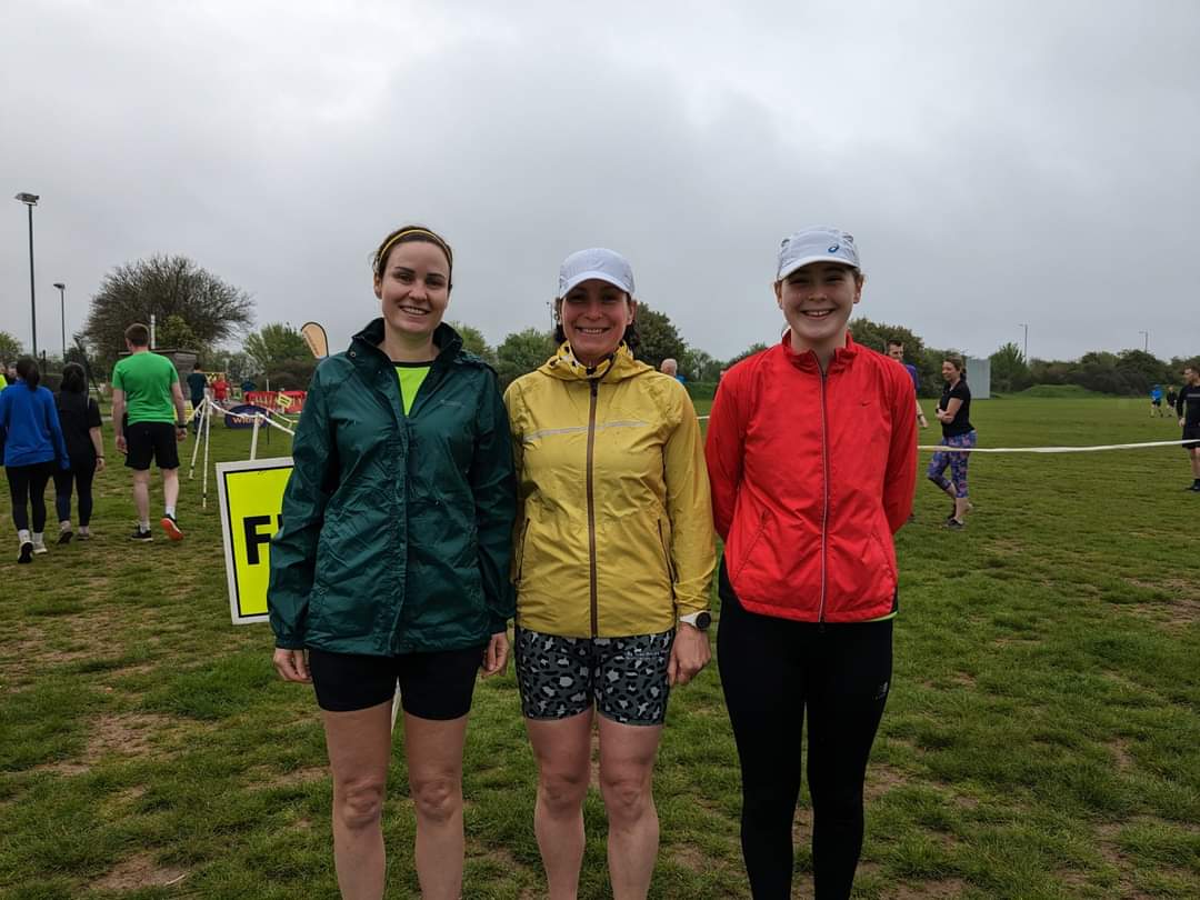 witneyparkrun's tweet photo. We hope you've enjoyed the Bank Holiday weekend. Thanks to Sarah, one of our visitors from @Trelaiparkrun, we're pleased to wrap it up with a report summing up her exploits on Saturday. Before you set the work alarms, why not have a read?!
https://t.co/M4igs8PbQC
#loveparkrun 🌳 https://t.co/km0S0851PS