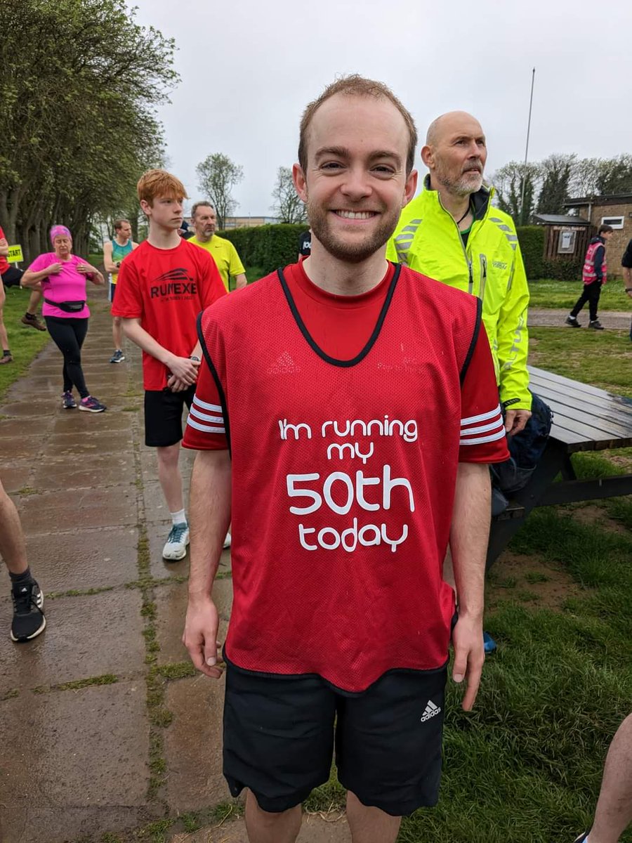witneyparkrun's tweet photo. We hope you've enjoyed the Bank Holiday weekend. Thanks to Sarah, one of our visitors from @Trelaiparkrun, we're pleased to wrap it up with a report summing up her exploits on Saturday. Before you set the work alarms, why not have a read?!
https://t.co/M4igs8PbQC
#loveparkrun 🌳 https://t.co/km0S0851PS