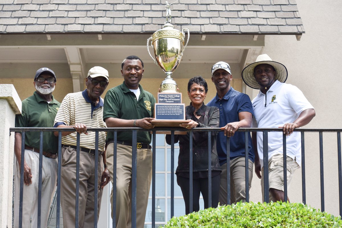 PhilanderSmith's tweet photo. Our Annual Elijah Pitts Golf Tournament is officially underway with a record number of teams participating this year! All proceeds benefit our scholarships for student-athletes! 🏌️‍♀️🏌️‍♂️🎓⛳️ 

#PhilanderForward
 #ElijahPittsGolfTournament https://t.co/AyZUyN4akr