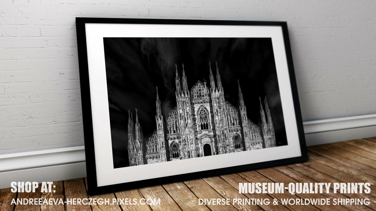 Milan Dome #fineartphotography GET IT HERE 👉 buff.ly/3NQoDvX
#milan #Milano #church #architecture #architecturelife #travel #photooftheday #homedecor #interiordesign #prints #printsforsale #artprint #blackandwhitephotography #blackandwhite #fineart #BuyIntoArt