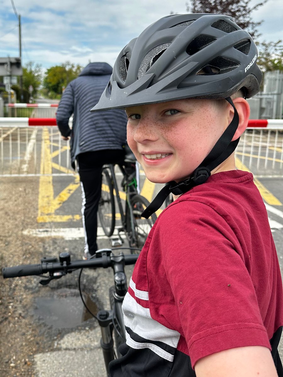Isaacs1000's tweet photo. Coronation weekend doesn't mean a rest. Still trouping towards the 1000! Only 625 miles left to go and still fundraising for @EastAngliAirAmb 
God Save the King!
https://t.co/EcgnakUYFx https://t.co/zU3hsfr2vt