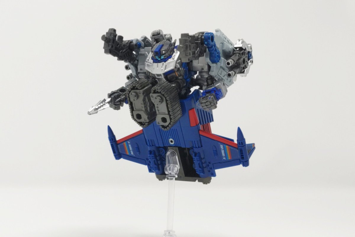 《Dアーマー》
ダイアファイター/Sを加工してイプシロンと合体させました
Dブルとイプシロン+Bパーツにもなれます

※前回のやつにシール貼り+イプシロンをリペした青色に変更+装備追加しました(ˊᗜˋ*)

 #ダイアクロン