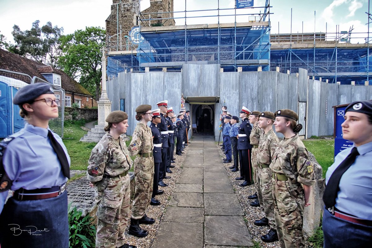 1985 (Flitwick) Sqn tweet media