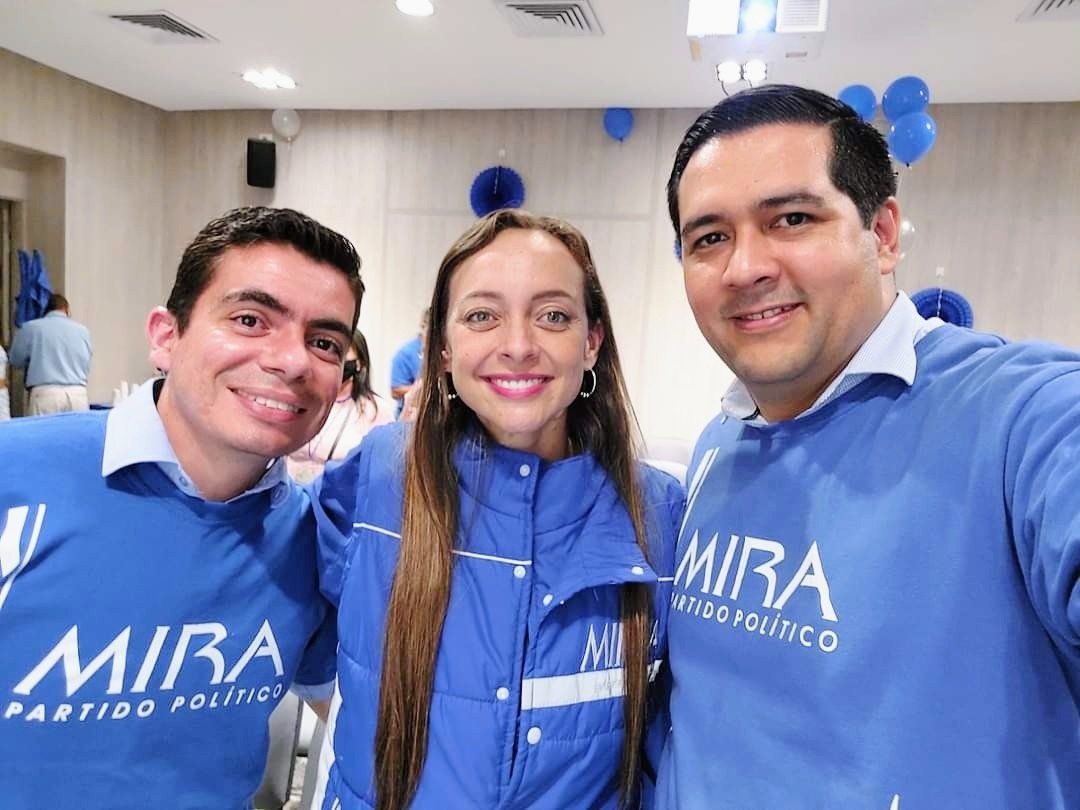 Hoy es un día muy especial para la bancada del <a href="/PartidoMIRA/">Partido MIRA</a> en el departamento del #Tolima, nuestra Senadora <a href="/AnaPaolaAgudelo/">AnaPaolaAgudelo</a>, amiga y coequipera está cumpliendo años y desde su tierra le deseamos que Dios la bendiga y los mejores éxitos en su labor en el Congreso de la República