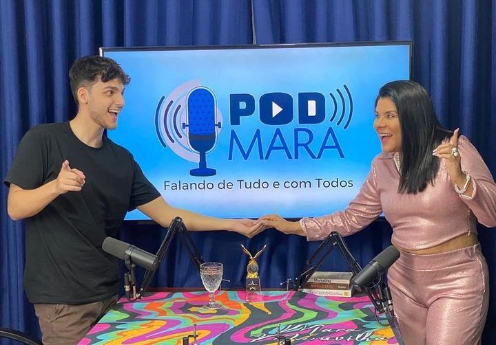 Hoje o #PodMara recebe Gabriel Zampieri ele que é um cantor americano que atua cantando no segmento gospel Filho de brasileiros vamos conhecer um pouco mais da história dele hj no pod Mara às 20:00 horas no YouTube da Mara #Podcast #MaraMaravilha #Entrevista 🎙️