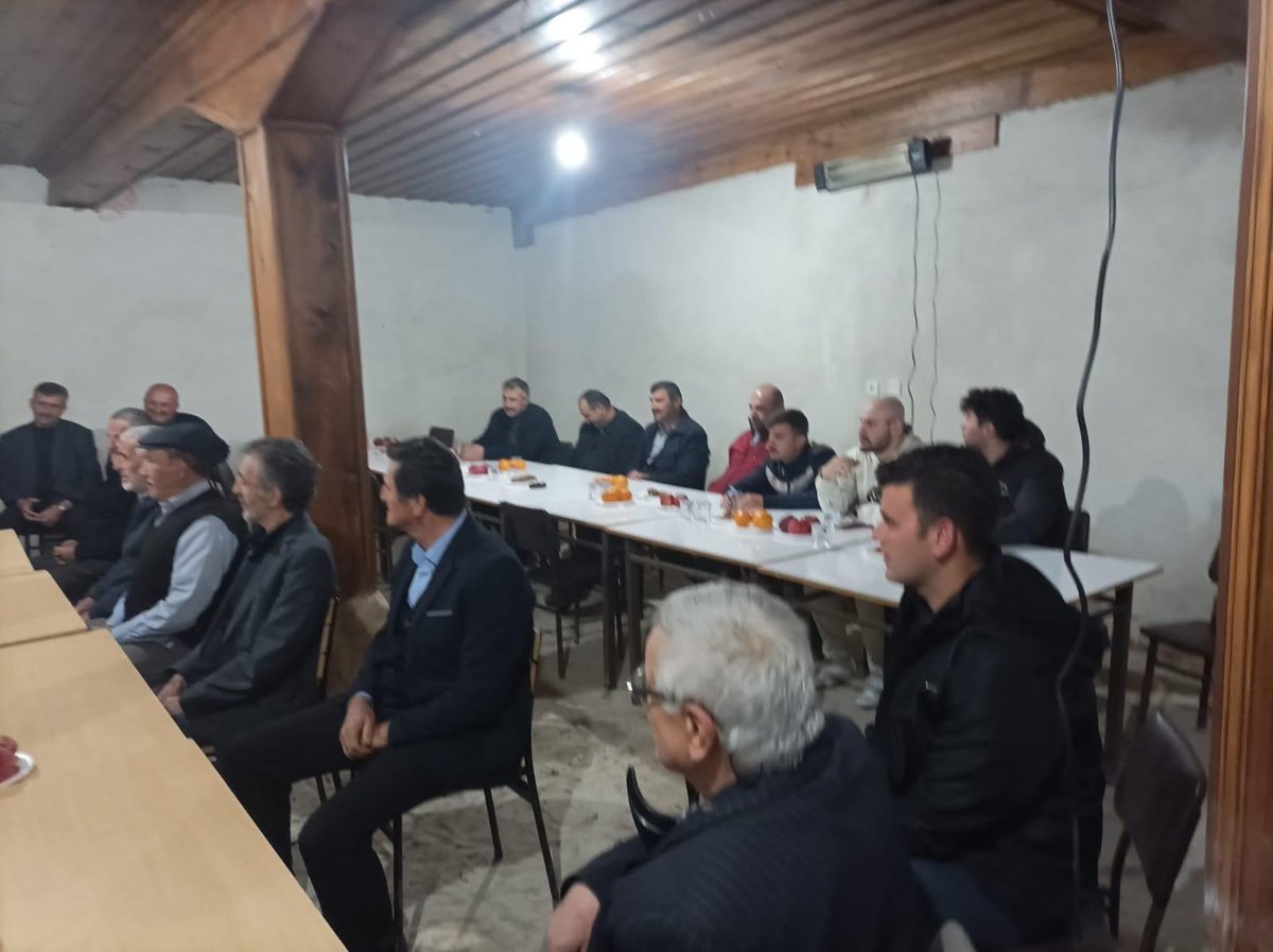 Kurt Köyünde hemşehrilerimizle bir araya geldik.

Köylümüz bizim velinimetimiz. Artık hiç bir köylümüzün derdi ve sorunu çaresiz kalmayacak.

#azkaldi #oylarkatara #TarihYazacağız