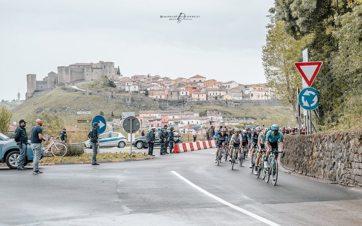 Giro d'Italia | Terza Tappa | Vasto Melfi - Castello di Melfi fa da sfondo all'arrivo dei ciclisti #GirodItalia #Giro106 #Melfi #terzatappa #vasto #Castello