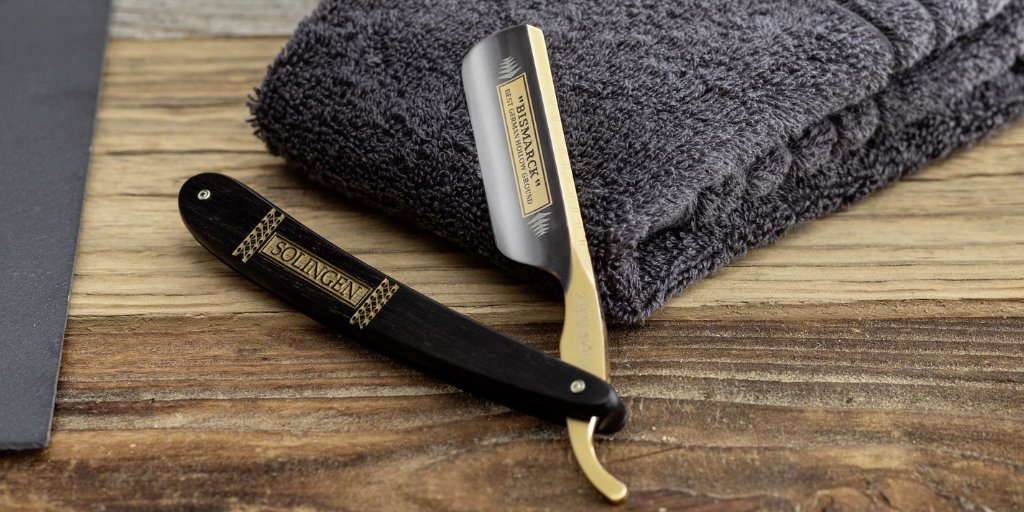 Upgrade your shaving game with the Dovo Bismarck 26810 Straight Razor. Handcrafted with the highest quality materials, it offers incomparable handling and an elegant appearance. 😎

📷: @dovo_solingen⁠

#grownmanshave #dovosolingen #dovo #straightrazor #shavette