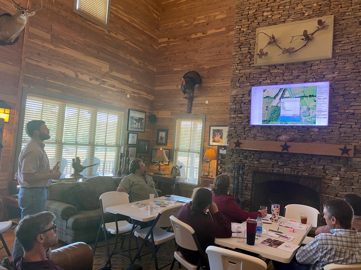 We had a great group of #agriculture and #naturalresource professionals attend our #sustainability and turn-row credibility training @PrairieWildlife.  #MSUext @NRCS_MS @MSU_CFR